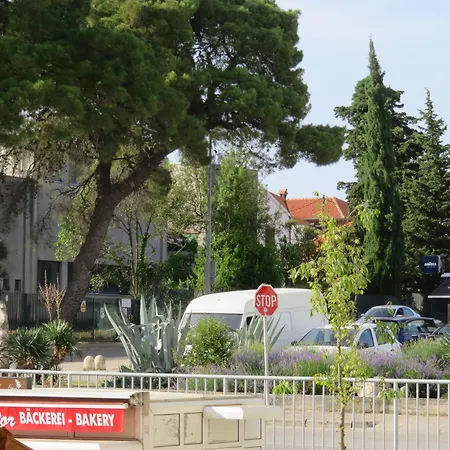 Apartment Angelina Free Public Parking Zadar Exterior photo